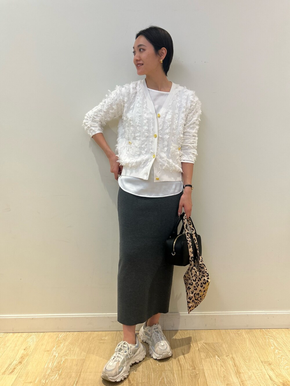 ノーリーズ　ウォッシャブル軽量トリプルクロスサテン切替クルーネックコート38 楽天市場】ウォッシャブル軽量トリプルクロスサテン切替クルーネック