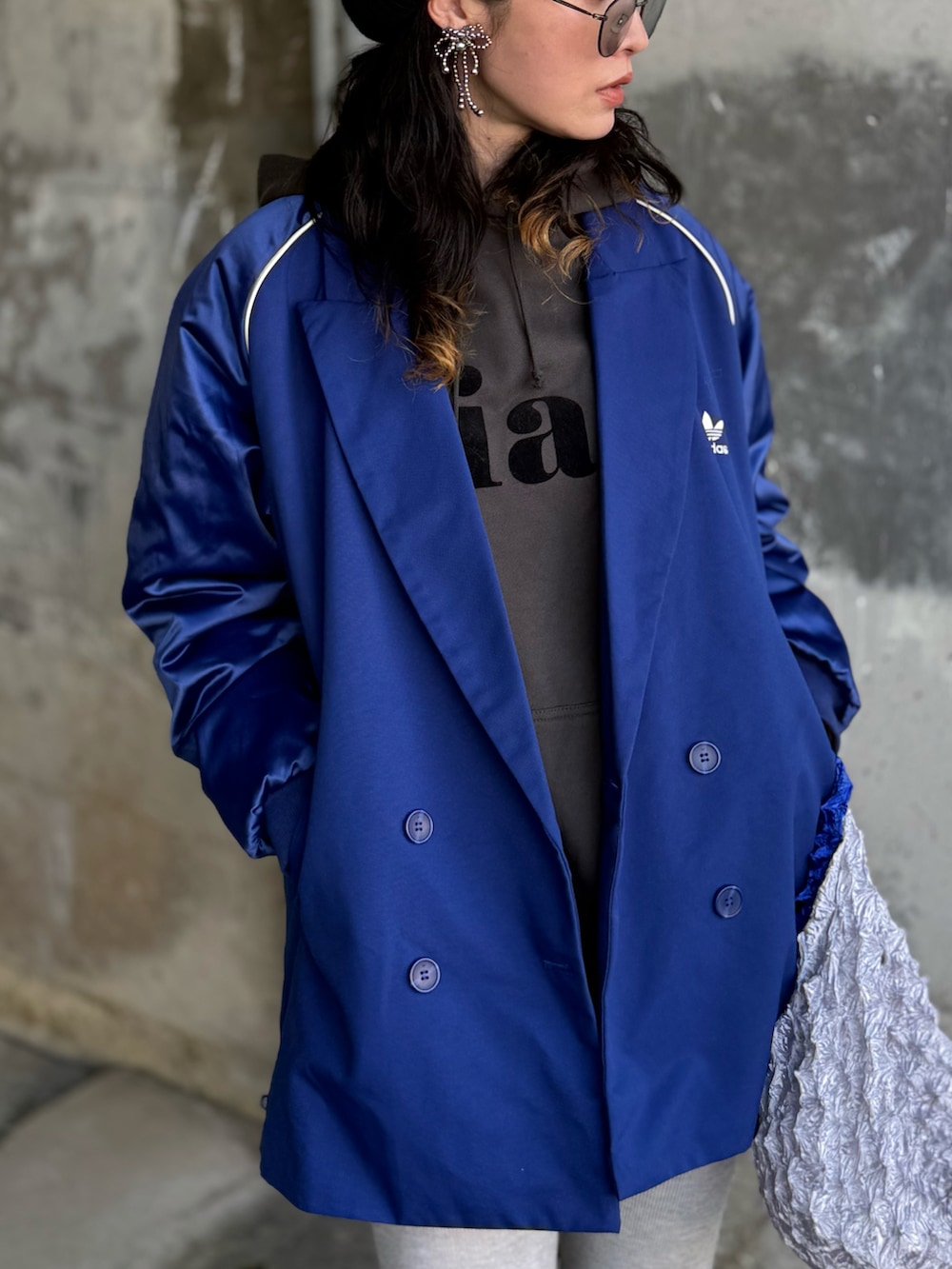 カレッジ ブレザー / アディダスオリジナルス adidas Originalsを使っ