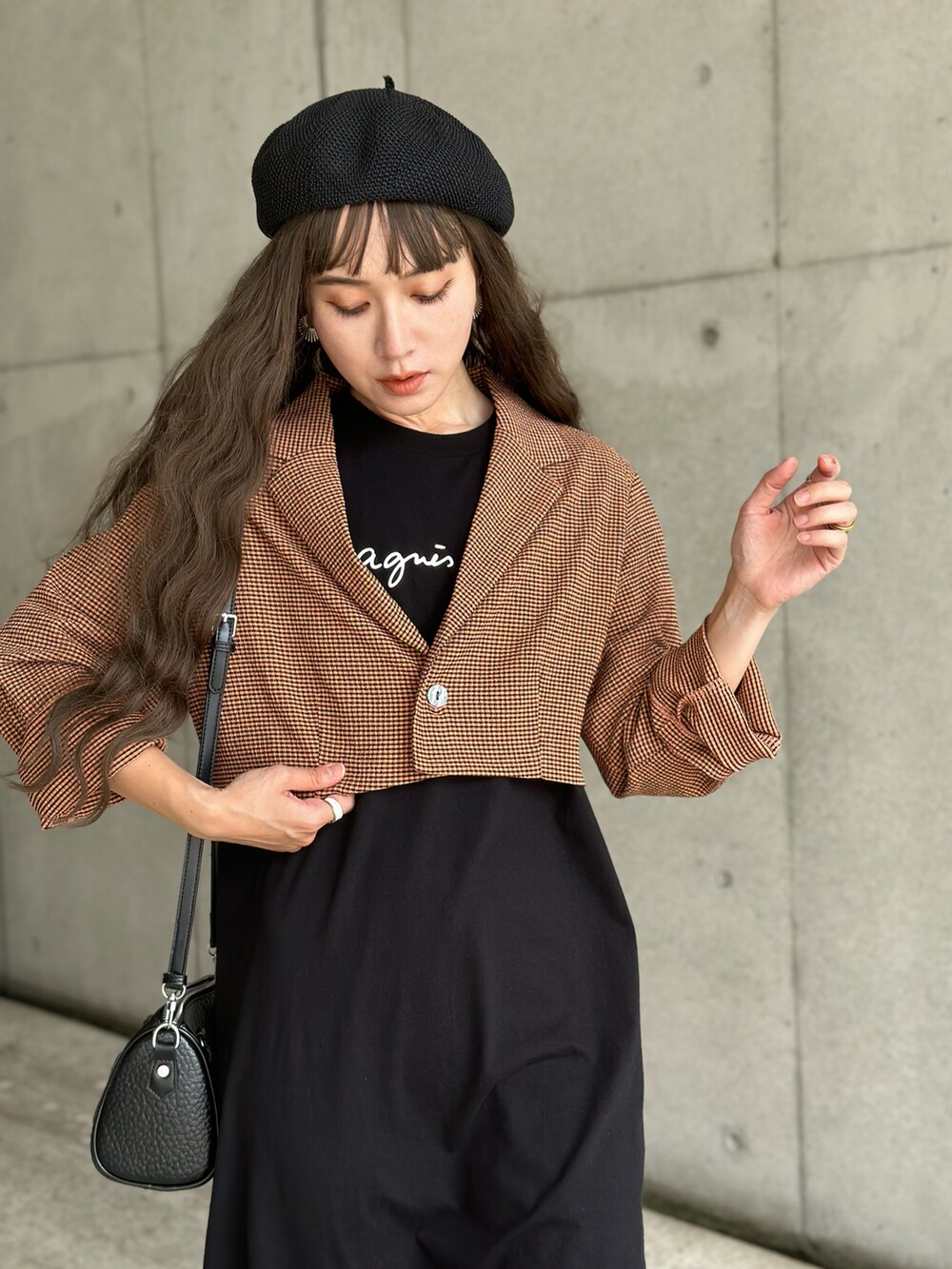 チェック柄クロップドジャケットを使った人気ファッション