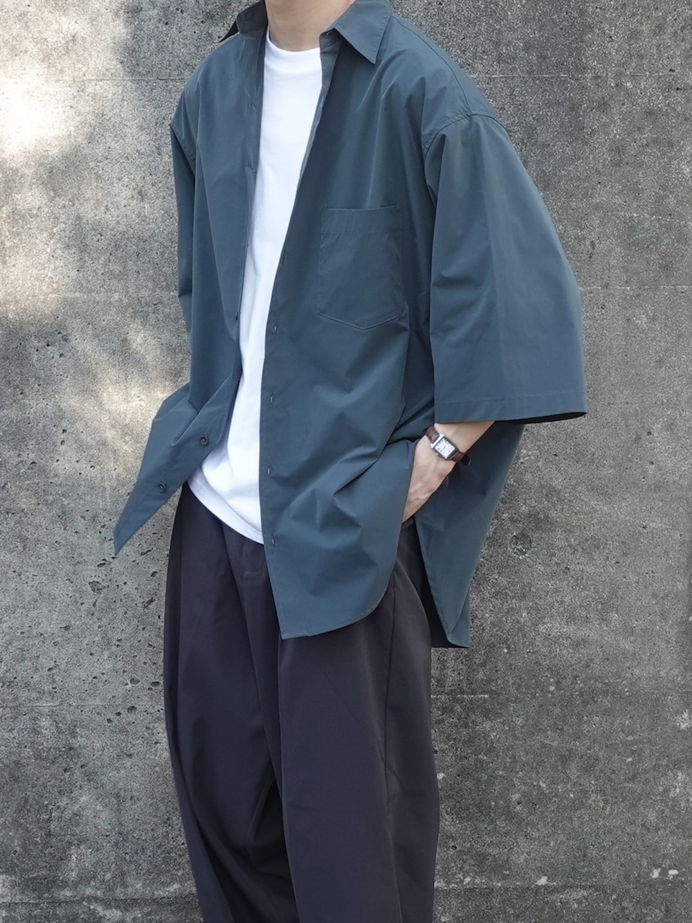 「WYM LIDNMの【WYM LIDNM】HEAVY WEIGHT BASIC BIG-TEE/カットソー（Tシャツ/カットソー、ホワイト系）」を使った、xMe1x / めいさん（メンズ・177cm）の夏コーディネートの2枚目の写真