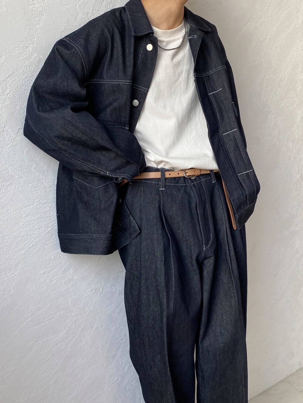 「WYM、春服みてみて、シンプルコーデ、大人コーデ、革靴、デニム、きれいめカジュアル、ラフ、春コーデ、ビッグシルエット、セットアップ、休日スタイル、モード」|「WYM LIDNMの【WYM LIDNM】HEAVY WEIGHT OVERSIZED LS-TEE(Tシャツ/カットソー、グレー系)」を使った、xMe1x / めいさん(メンズ・177cm)の春コーディネートの3枚目の写真