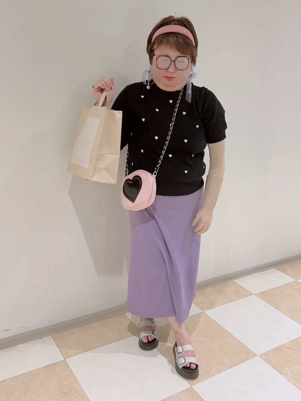 「りおん系、ハート、刺繍トップス、パープル、スカート、ショルダーバッグ、リボンピアス、カチューシャ、ショッピング」｜「BONLECILLのハート刺繍 パフスリーブ半袖ニットプルオーバー（ニット/セーター、ブラック系）」を使った、麗園ファンタジー〇*ﾟさん（レディース・162cm）の夏コーディネートの3枚目の写真