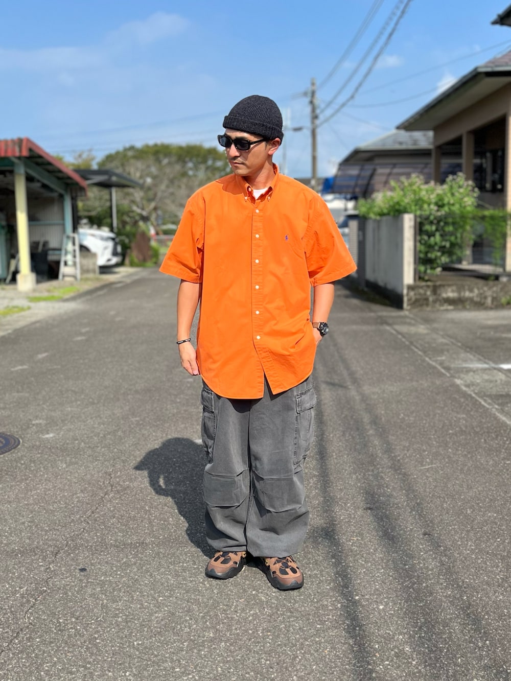 「カーキ、秋っぽコーデ更新中、シンプルスタイル、シンプル、お出かけコーデ、お洒落さんとつながりたい、デニムコーデ、おでかけコーデ、今日のコーデ、ラフ、プチプラ、休日スタイル、ストリート、GU」｜「RACALのSummer Paper Knit Roll Watch / サマー和紙ニットロールワッチ（ニットキャップ/ビーニー、ブラック系）」を使った、Hiromu®︎さん（メンズ・174cm）の秋コーディネートの2枚目の写真