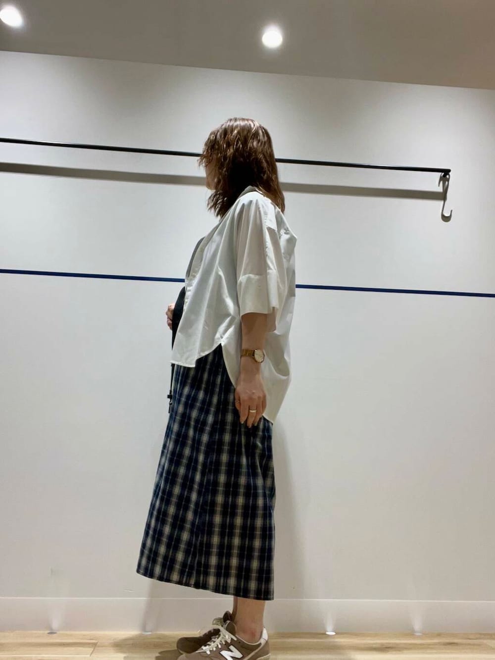 「大人カジュアル、urbanresearchdoors、ママコーデ、URBANRESEARCH、newarrival、doors、30代、お出掛けコーデ、ur、旬、高身長、旅行コーデ、パルコヤ上野、164センチ、30代コーディネート」|「BAICYCLON by BagjackのBAICYCLON by bagjack MESH SHOULDER BAG S(ショルダーバッグ、ブラック系)」を使った、asamiさん(レディース・164cm)の夏コーディネートの2枚目の写真