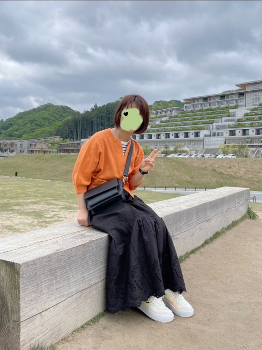 ãªã¬ã³ãžç³»ã®ã«ãŒãã£ã¬ã³/ãã¬ãããã©ãã¯ç³»ã®ã¹ã«ãŒãããã¯ã€ãç³»ã®ã¹ããŒã«ãŒãççšããã¬ãã£ãŒã¹ã®æ¥ã³ãŒãã£ããŒãã®2æç®ã®åç