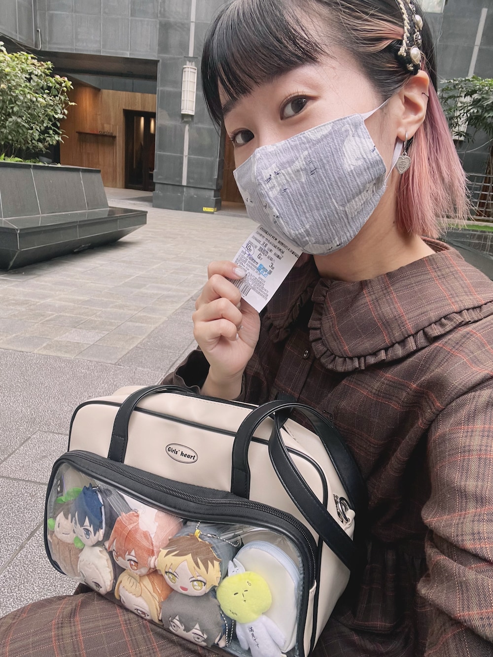 「merry jennyのbear刺繍チェックワンピース（ワンピース、ブラウン系）」を使った、Kaiju🐈‍⬛さん（レディース・158cm）の春コーディネートの3枚目の写真