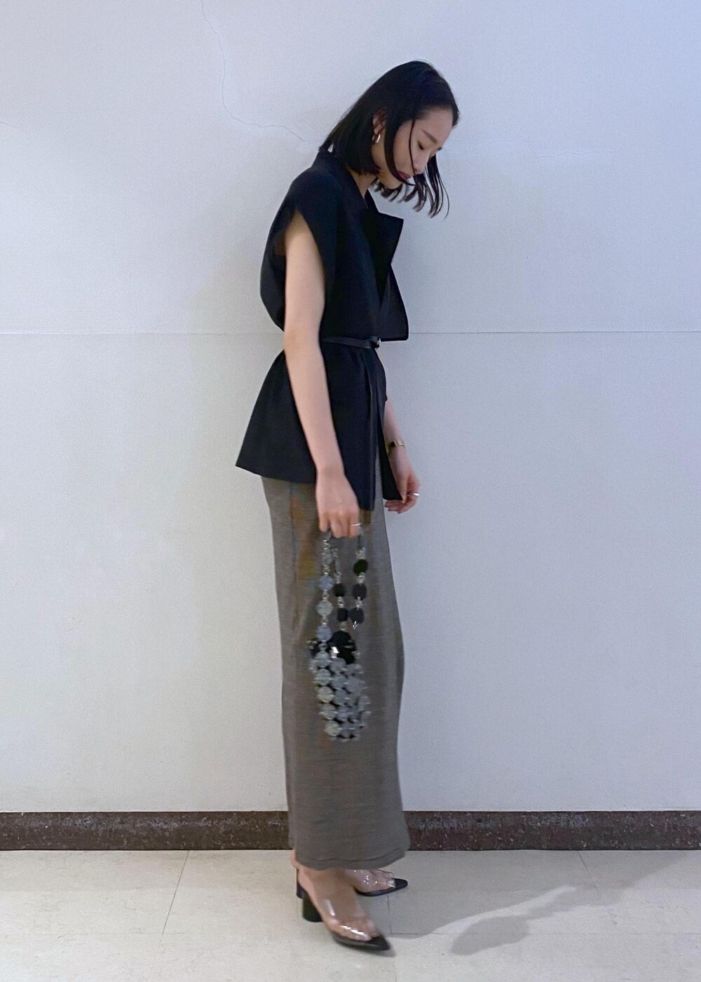maeさんの「【Miller for ADAM ET ROPE'】Cup付Camisole（MILLER）」を使ったコーディネートの3枚目の写真