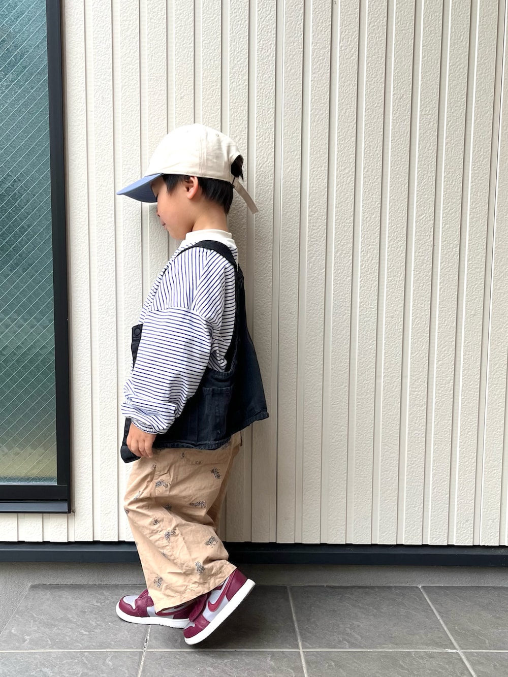 「おやこーで。、キャップ、春カラー、ボーダー、スニーカー、NIKE、レイヤードスタイル」｜「FREAK'S STOREのフクレマルチWAYギャザー付けフリル/付け襟（付け襟、ベージュ系）」を使った、mai✺maiさん（レディース・158cm）の冬コーディネートの2枚目の写真