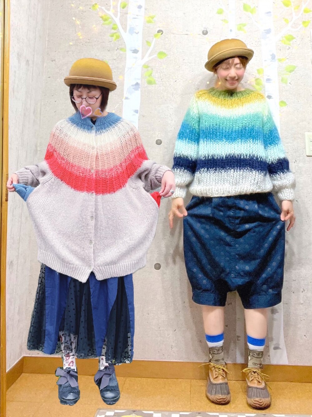 グリーン系のニット/セーター、ベージュ系のニット/セーター、その他のニット/セーターを着用したレディースの秋コーディネートの3枚目の写真
