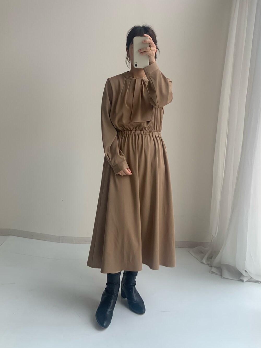 「レディースファッション、レギュラー、スタッフ、秋イベントコーデ、30代、働く服、ジャケット、秋コーデ」｜「7days Life Stylingの【セットアップ対応・洗える】ダブルブレストテーラードジャケット（上下別売・360°ストレッチシリーズ）（スーツジャケット、ブラウン系）」を使った、たかゆかさん（レディース・154cm）の夏コーディネートの2枚目の写真