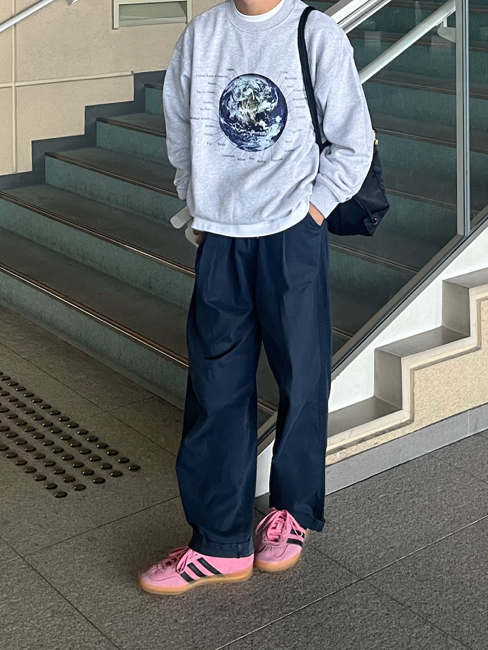 reijiro さんの「ガゼル インドア / Gazelle Indoor / アディダスオリジナルス adidas Originals（adidas）」を使ったコーディネートの2枚目の写真