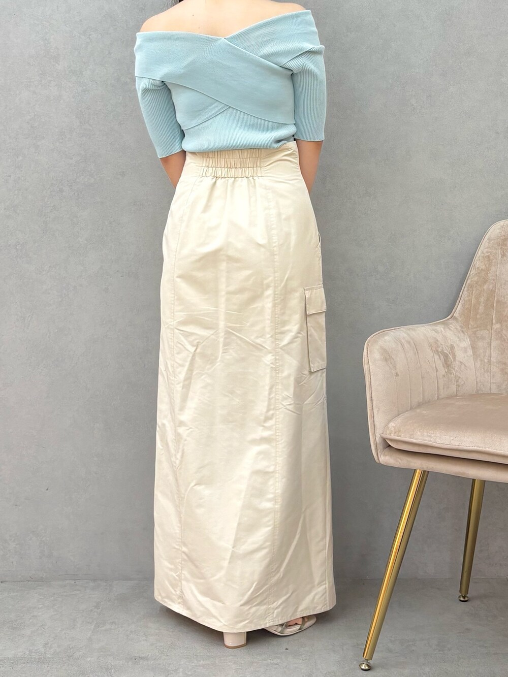 「MERCURYDUOのフロントスリットカーゴスカート（スカート、ホワイト系）」を使った、NANAさん（レディース・155cm）の夏コーディネートの4枚目の写真