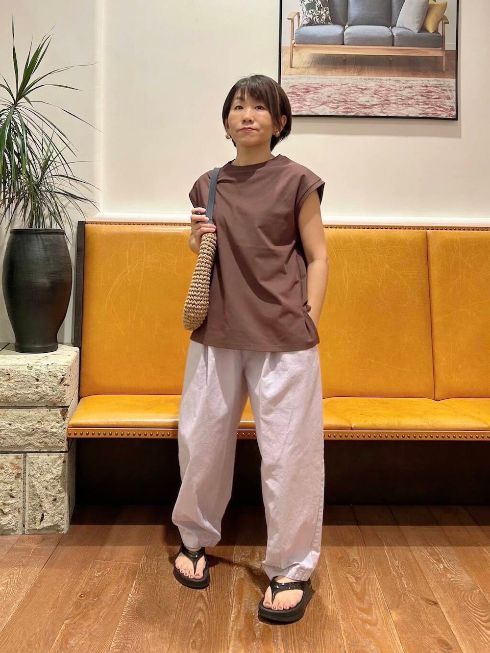 「urbanresearchdoors、かぐれ、アーバンリサーチドアーズ、低身長コーデ、152cm、イエベ秋」|「RODE SKOのプチワンハンドルペーパートートバッグ(トートバッグ、イエロー系)」を使った、YUKI KAWAIさん(レディース・152cm)の夏コーディネートの2枚目の写真