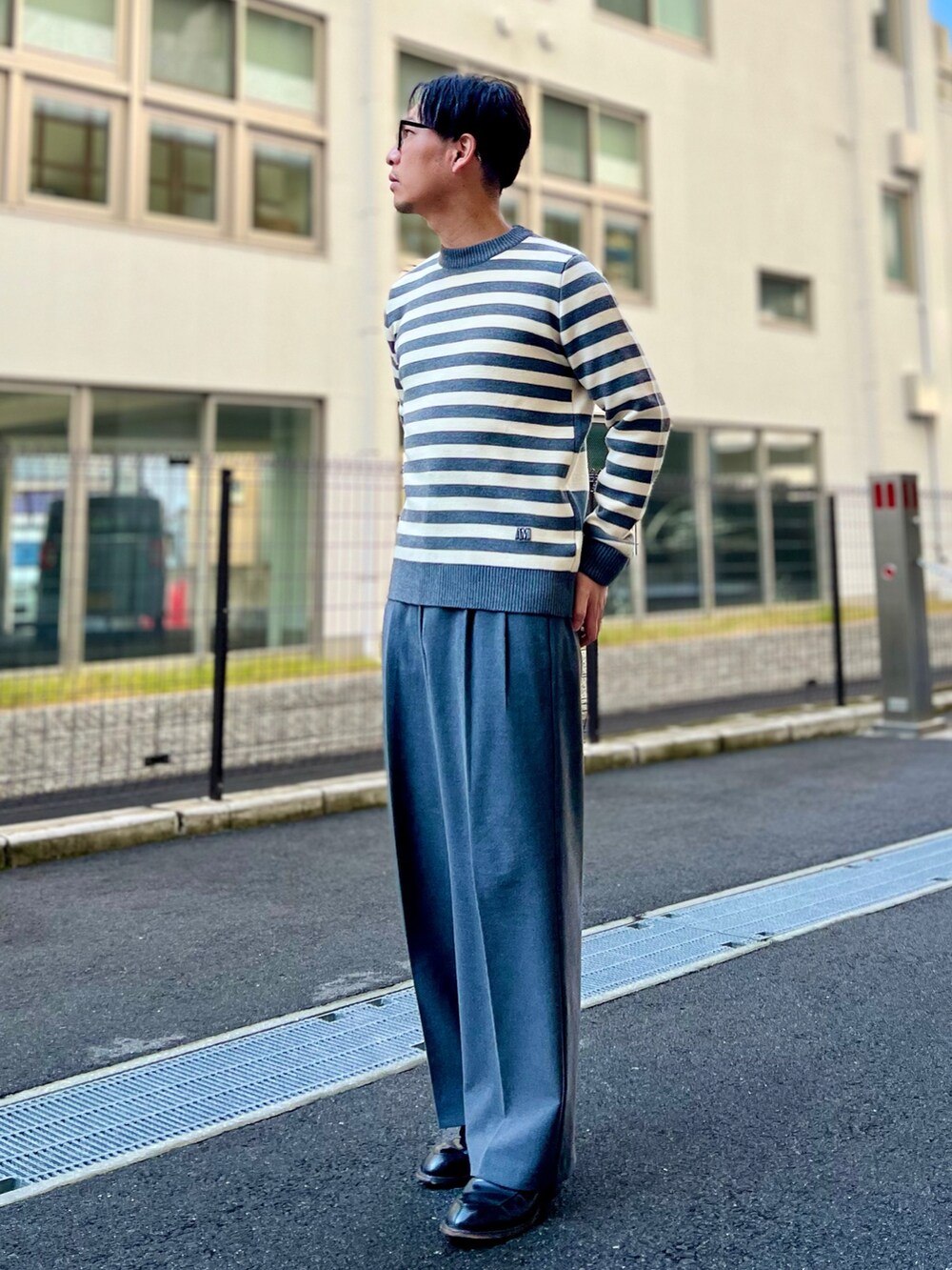 「スラックス、きれいめカジュアル、プチプラ、ワイドパンツ、おでかけコーデ、マイベストコーデ2023、休日スタイル、古着MIX」｜「GUのアイテム（パンツ、グレー系）」を使った、 松波 侑亮さん（メンズ・164cm）の冬コーディネートの2枚目の写真