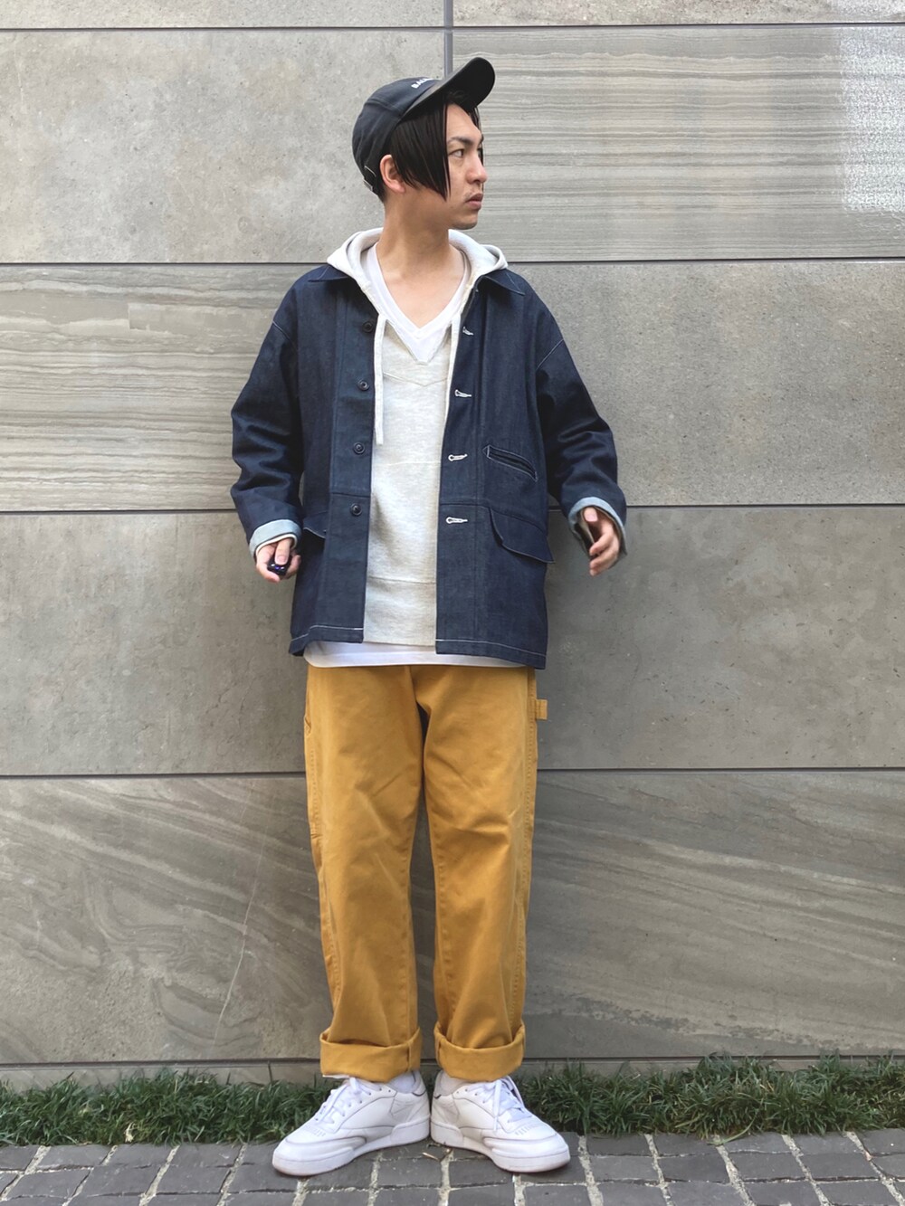 「カラーパンツ、冬コーデ、レイヤードスタイル、スニーカーコーデ、厚底シューズ、ペインターパンツ、EDWIN、シンプルコーデ、カジュアルコーデ、ストリートMIX、低身長コーデ、エドウィン、いいね、save、フォローお願いします🤑、edwinjapan、STOP 誹謗中傷」|「Lullの【Lull / ルル】サーマルメキシカンパーカー(パーカー、ベージュ系)」を使った、 松波 侑亮さん(メンズ・164cm)の秋コーディネートの2枚目の写真