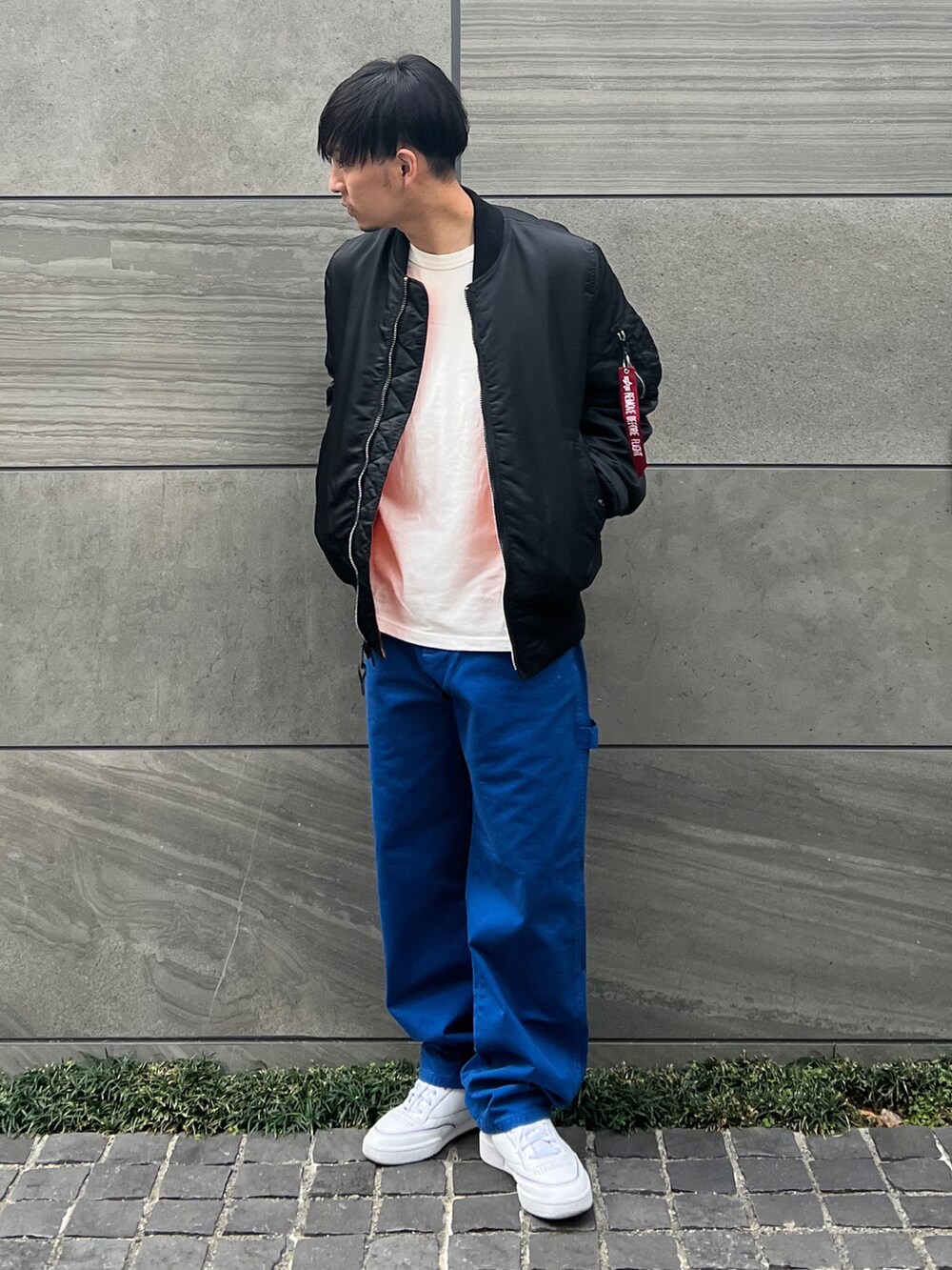 「アルファ、alpha_industries_japan、alpha_industries、edwinjapan、edwin、エドウィン」|「ALPHAのAlpha Industries/アルファインダストリーズ MA-1タイト フライトジャケット(日本スペック)リバーシブル(MA-1、ブラック系)」を使った、 松波 侑亮さん(メンズ・164cm)の冬コーディネートの2枚目の写真
