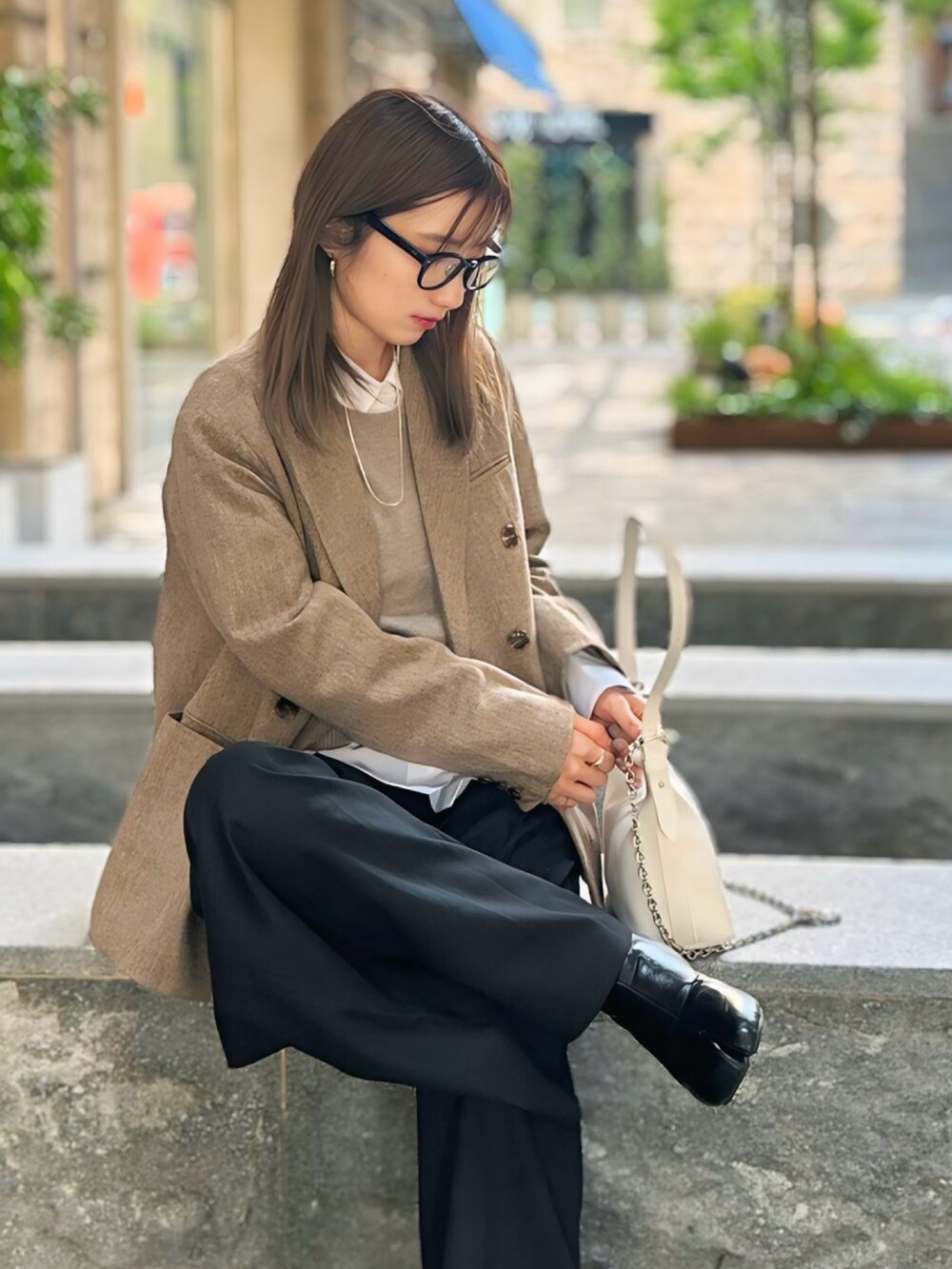 「select MOCA by sonの【サイズ展開あり】ツイードダブルジャケット（テーラードジャケット、ブラウン系）」を使った、chipipi07さん（レディース・155cm）の冬コーディネートの2枚目の写真