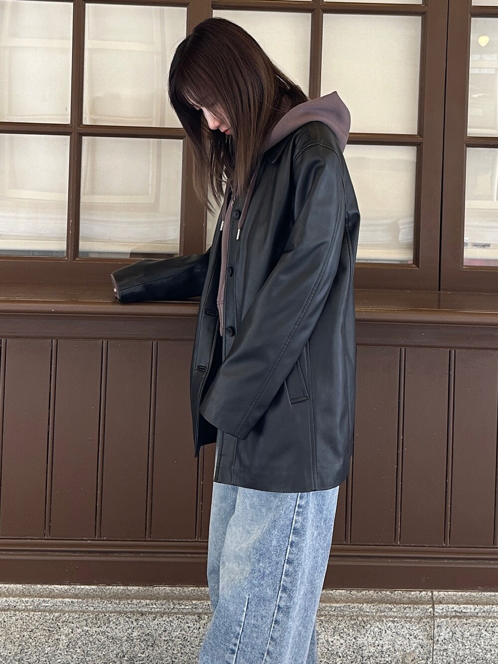 「TODAYFULのEcoleather Soutiencollar Jacket（テーラードジャケット、ブラック系）」を使った、chipipi07さん（レディース・155cm）の冬コーディネートの3枚目の写真