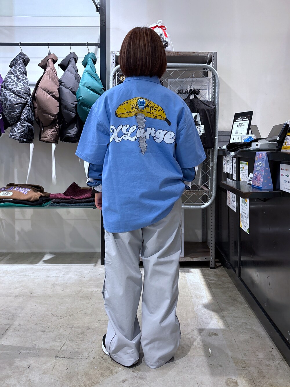 「今日のコーデ、シャツスタイル、春服コーデ、オトナカジュアル、いいね、save、フォローお願いします🤑、おでかけコーデ、XLARGE、ストリート、低身長、低身長コーデ、低身長女子」｜「XLARGEのXLARGE×Blu Boy HALF ZIP S/S WORK SHIRT（シャツ/ブラウス、ブルー系）」を使った、沼田亜樹さん（レディース・156cm）の春コーディネートの2枚目の写真