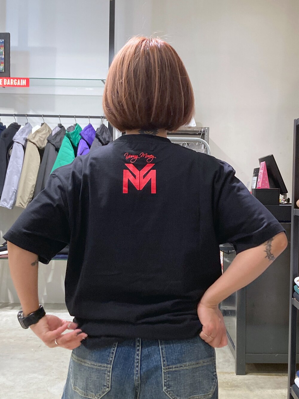 「シンプル、休日スタイル、XLARGE、いいね、save、フォローお願いします🤑、ストリート、低身長、低身長コーデ、低身長女子」｜「XLARGEのXLARGE×LIL WAYNE S/S TEE（Tシャツ/カットソー、ブラック系）」を使った、沼田亜樹さん（レディース・156cm）の冬コーディネートの4枚目の写真