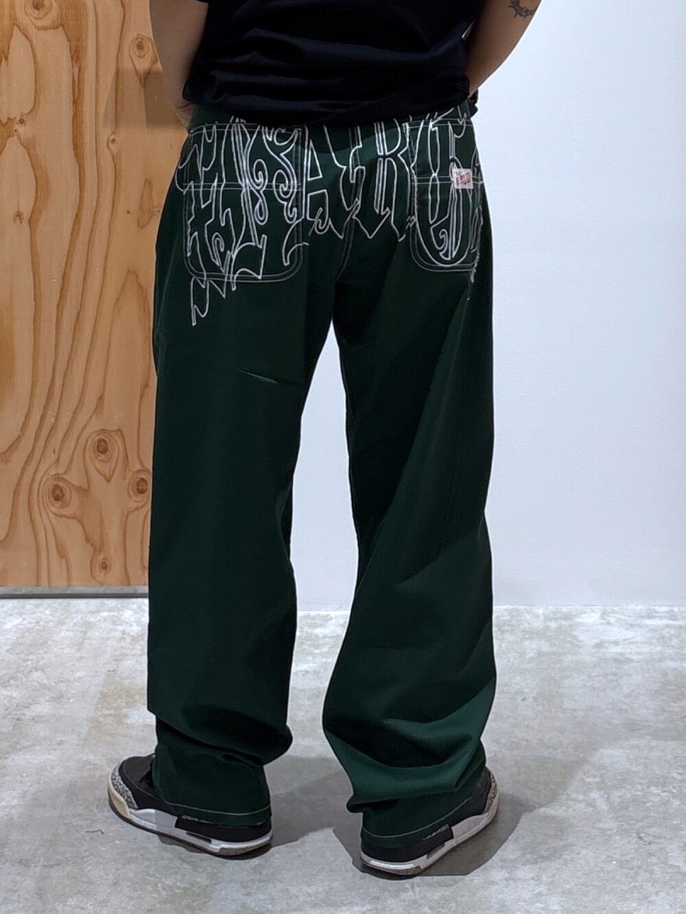 「Tシャツ/カットソー、XLARGE、いいね、save、フォローお願いします🤑、ストリート、ラクチンコーデ、低身長、低身長コーデ、低身長女子」｜「XLARGEのGRAFFITI OG S/S TEE（Tシャツ/カットソー、ブラック系）」を使った、沼田亜樹さん（レディース・156cm）の春コーディネートの4枚目の写真
