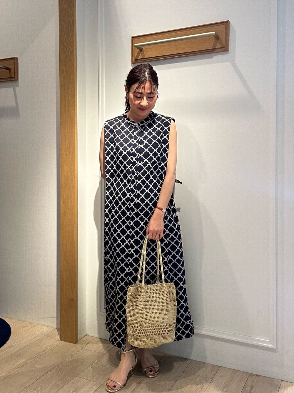 「春色、春めき満開コーデ、大人カジュアル、お花見コーデ、大人女子、春服コーデ、オトナカワイイ、レディースファッション、デイリーカジュアル、デートコーデ、お出かけコーデ、初春コーデ、低身長コーデ、低身長女子、40代ファッション」｜「MICO COULIERのイージーケアリネンジャケット（テーラードジャケット、ホワイト系）」を使った、daimonさん（骨格ナチュラル・レディース・154cm）の春コーディネートの9枚目の写真