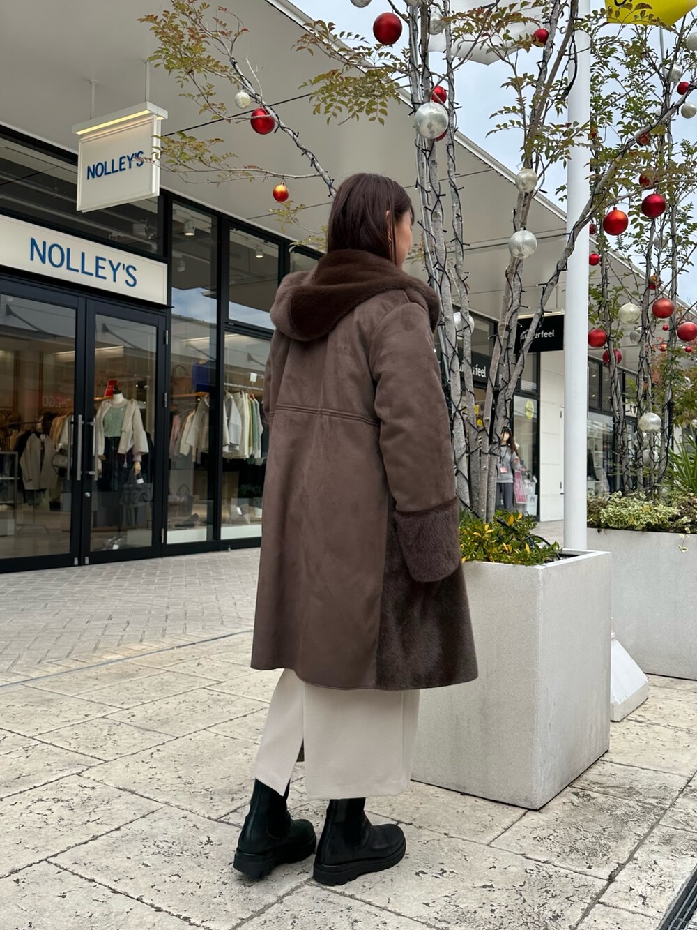 「キルティング、ロングコート、冬アウター、ママファッション、ブラウンコーデ、冬服、ムートンコート、ファーコート、ロングスカート、冬コーデ、40代ファッション、低身長コーデ、低身長女子、リバーシブルコート、リバーシブル」｜「MICO COULIERの《リバーシブル》フェイクムートンリバーシブルロングコート（ムートンコート、ブラウン系）」を使った、daimonさん（骨格ナチュラル・レディース・154cm）の冬コーディネートの8枚目の写真