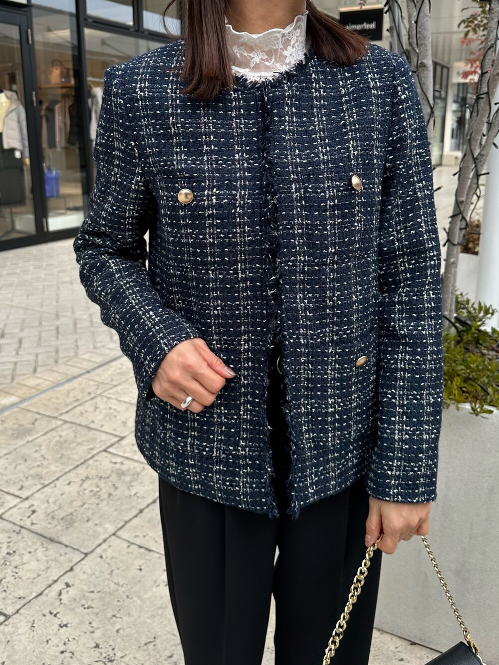 「セレモニー、セレモニーコーデ、セレモニースタイル、セレモニースーツ、オケージョン、オケージョンスタイル、ツイードジャケット、卒園式、卒園式コーデ、卒業式、卒業式コーデ、卒業式ママコーデ、入園式コーデ、入園式ママコーデ、入学式ママコーデ」|「MICO COULIERの《オケージョン対応》ラメチェックツィードジャケット(ノーカラージャケット、ブルー系)」を使った、daimonさん(骨格ナチュラル・レディース・154cm)の冬コーディネートの5枚目の写真