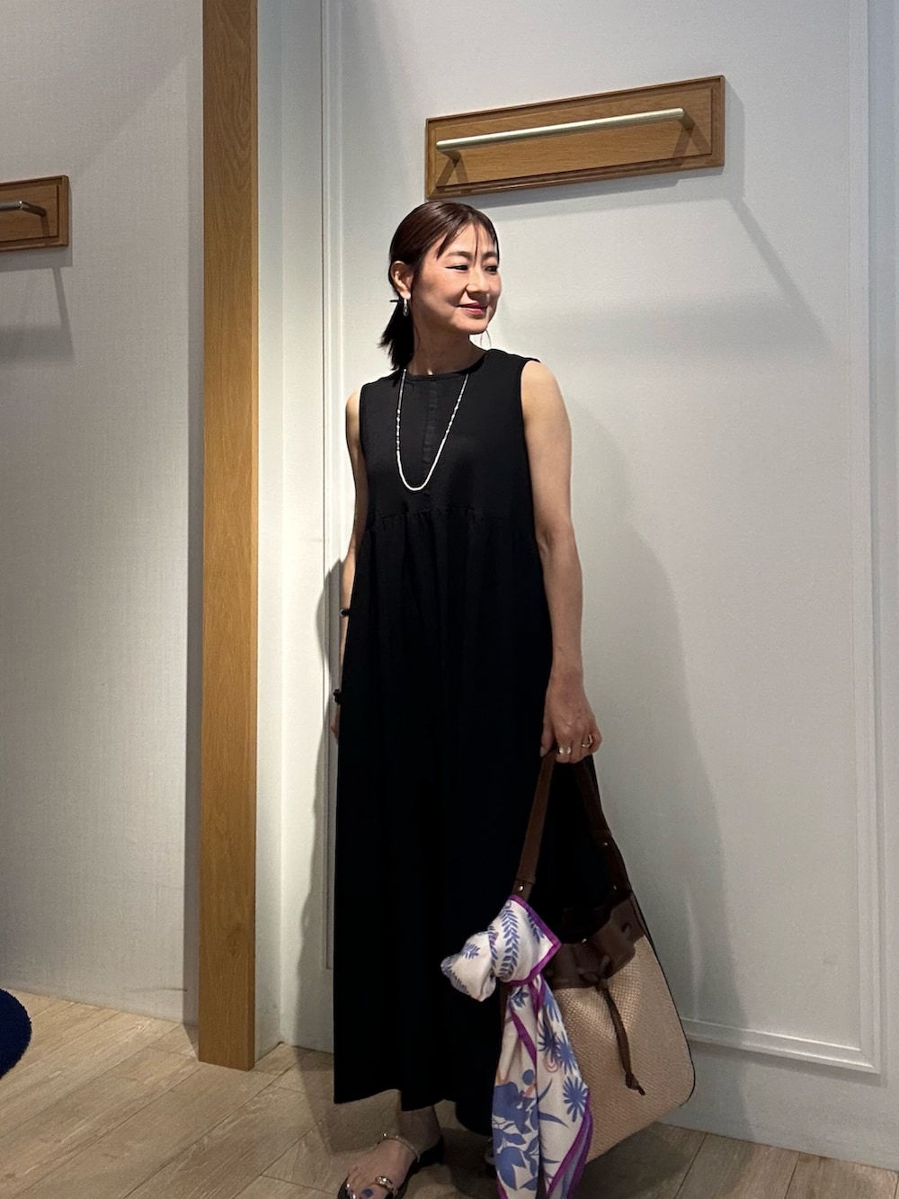 「ワンピース、ワンピーススタイル、ワンピースコーデ、ジャケットスタイル、ジャケット、ジャケットコーデ、半袖ジャケット、150cm台コーデ、低身長コーデ、低身長女子、休日スタイル、大人ファッション、夏服コーデ、夏ファッション、キレイめコーデ」｜「MICO COULIERのリブメランジカットソー異素材ワンピース（ワンピース、ブラック系）」を使った、daimonさん（レディース・154cm）の夏コーディネートの4枚目の写真