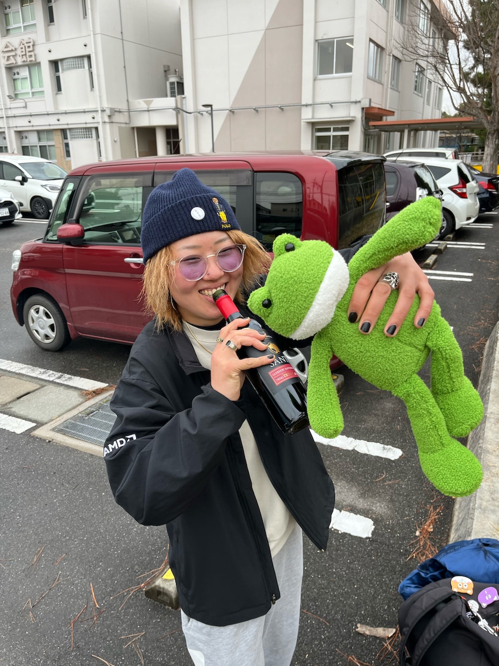 「ミキハウス、韓国、ダボダボ、NIKE、NIKEとなんかのコラボ？」｜「POLO RALPH LAURENのアイテム（ニットキャップ/ビーニー、ブルー系）」を使った、HAYASHI;3さん（メンズ・167cm）の冬コーディネートの2枚目の写真