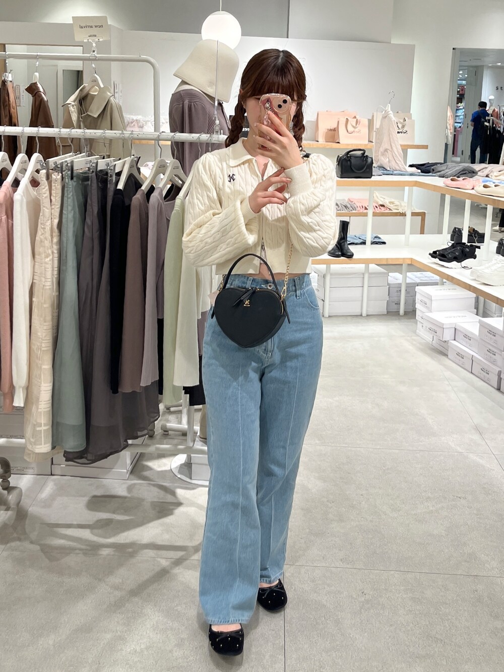 モカ　おまとめ 黒でまとめたい日🐈‍⬛ ootd サマーニットのセットアップ！ 伸縮