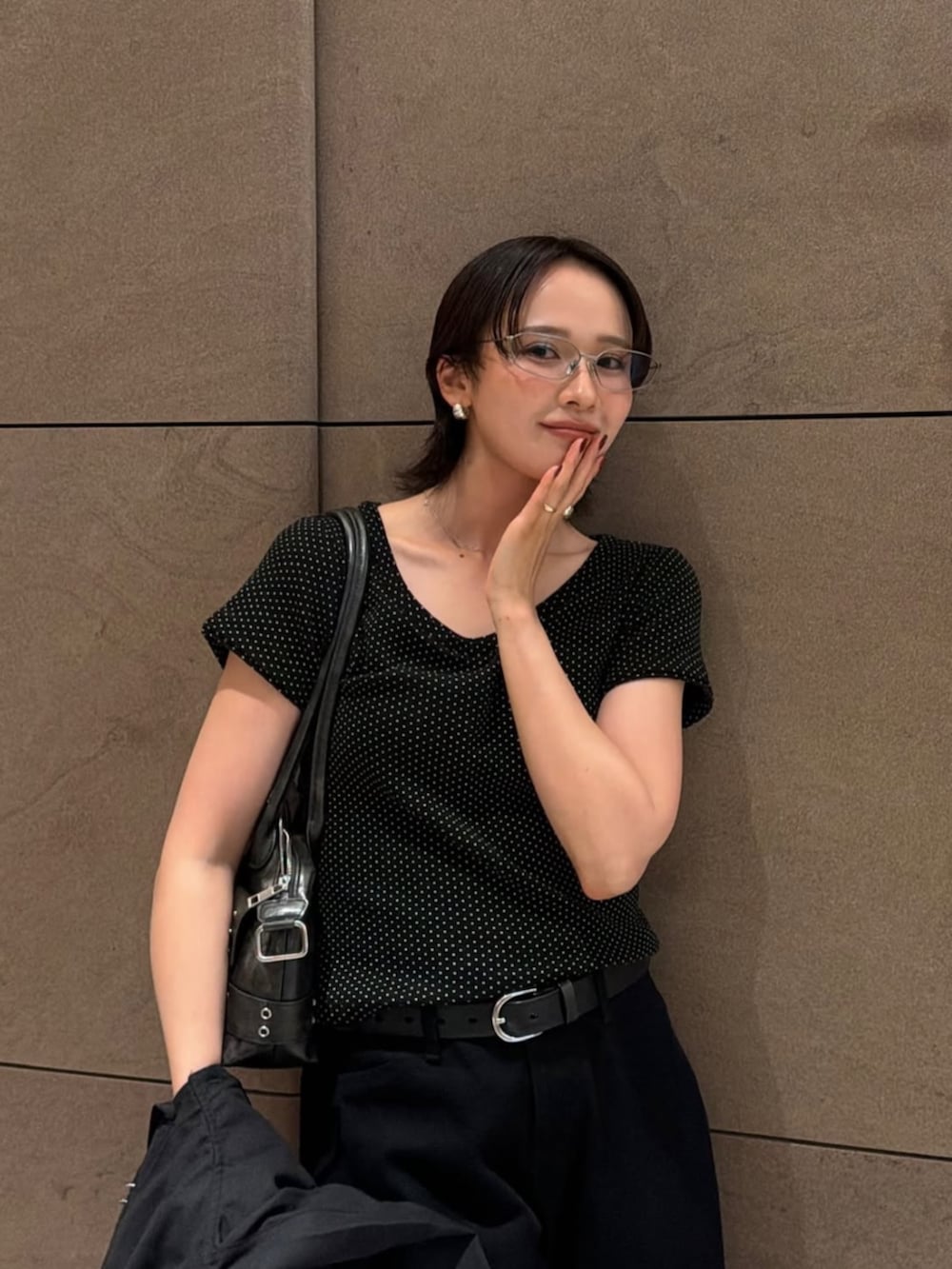 その他のTシャツ/カットソーを着用したレディースの夏コーディネートの3枚目の写真