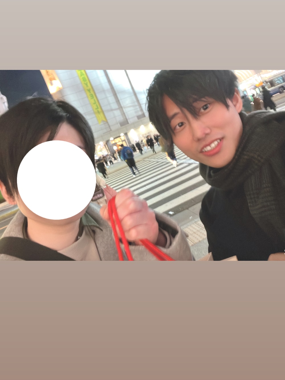 「トートバッグ、冬を彩る色いろコーデ、冬コーデ、LouisVuitton、Dior、GUコーデ、GU、Dr.Martens、remer、プチプラ、プチプラコーデ、きれいめカジュアル、カジュアルコーデ、シンプル、キレイめ」｜「LOUIS VUITTONのアイテム（トートバッグ、その他）」を使った、yuuukeyさん（メンズ・164cm）の冬コーディネートの3枚目の写真