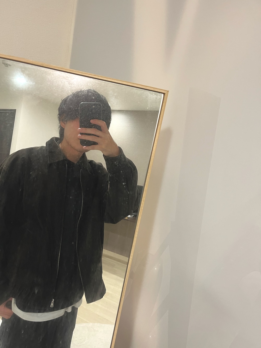 「デート、デートコーデ、プチプラ、プチプラコーデ、ブルゾン、ファッションを楽しもう、秋服、カジュアルコーデ、WYM、remer、edel、UNIQLO、ユニクロ、オトナカジュアル、休日スタイル」｜「EDELのEDEL -2wayタートルネックT（Tシャツ/カットソー、ブラック系）」を使った、yuuukeyさん（メンズ・164cm）の秋コーディネートの2枚目の写真