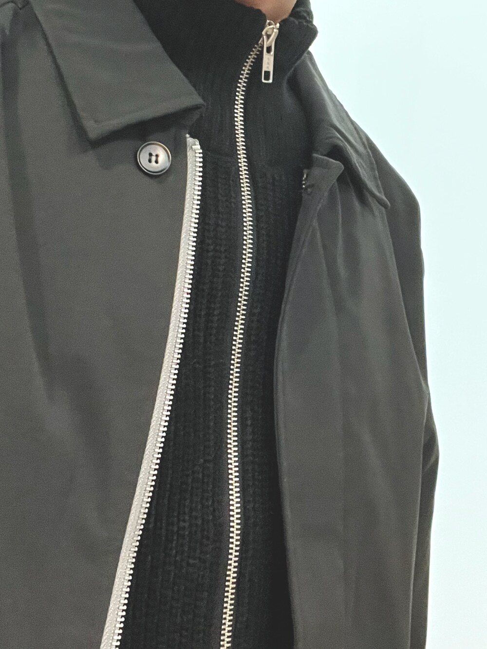 「UNIQLO、GU、GUコーデ、remer、adrer、ADRER、プチプラ、プチプラコーデ、きれいめカジュアル、カジュアルコーデ、デート、デートコーデ、春コーデ、冬コーデ、大人カジュアル」｜「ADRERの【ADRER】choco check wide pants（その他パンツ、ブラウン系）」を使った、yuuukeyさん（メンズ・164cm）の冬コーディネートの2枚目の写真