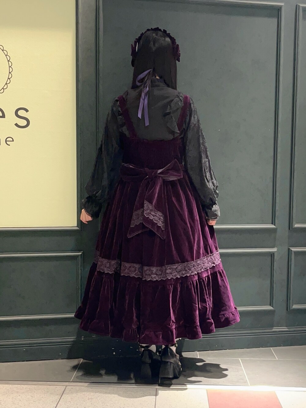 「axes femme、axes femme kawaii、低身長、パープル、ダークカラー、ベルベット、ロリータ」｜「axes femme kawaiiのベルベットドールジャンスカ（ワンピース、パープル系）」を使った、ぁゅゅさん（レディース・154cm）の秋コーディネートの3枚目の写真