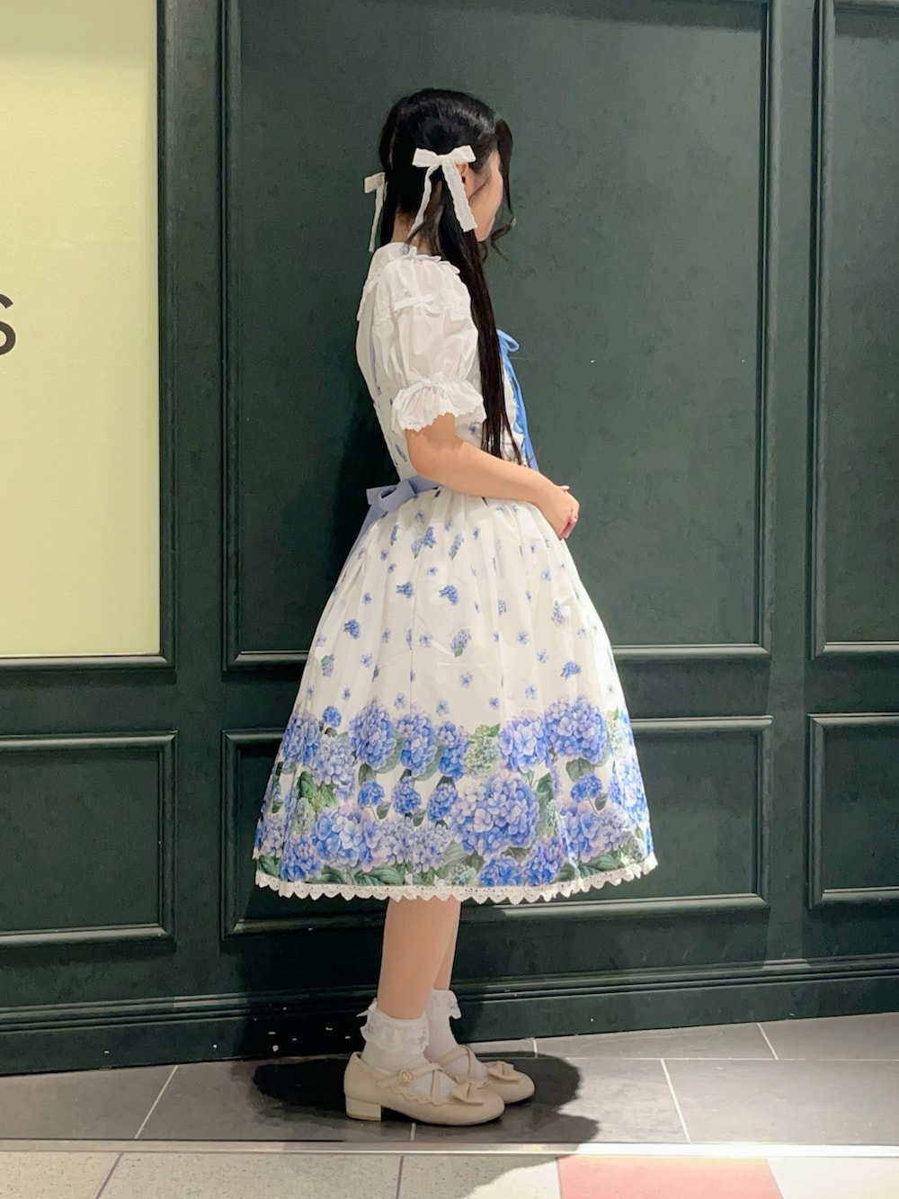 ぁゅゅさんの「ハイドレンジアジャンスカ（Chalmiere）」を使ったコーディネートの3枚目の写真