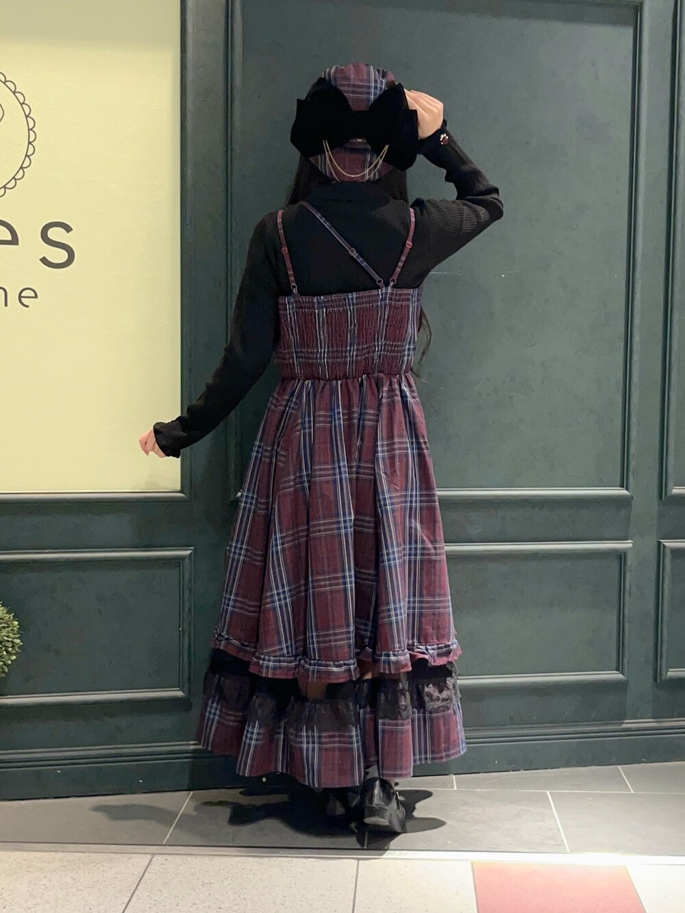 ぁゅゅさんの「タータンチェックジャンスカ（axes femme）」を使ったコーディネートの4枚目の写真