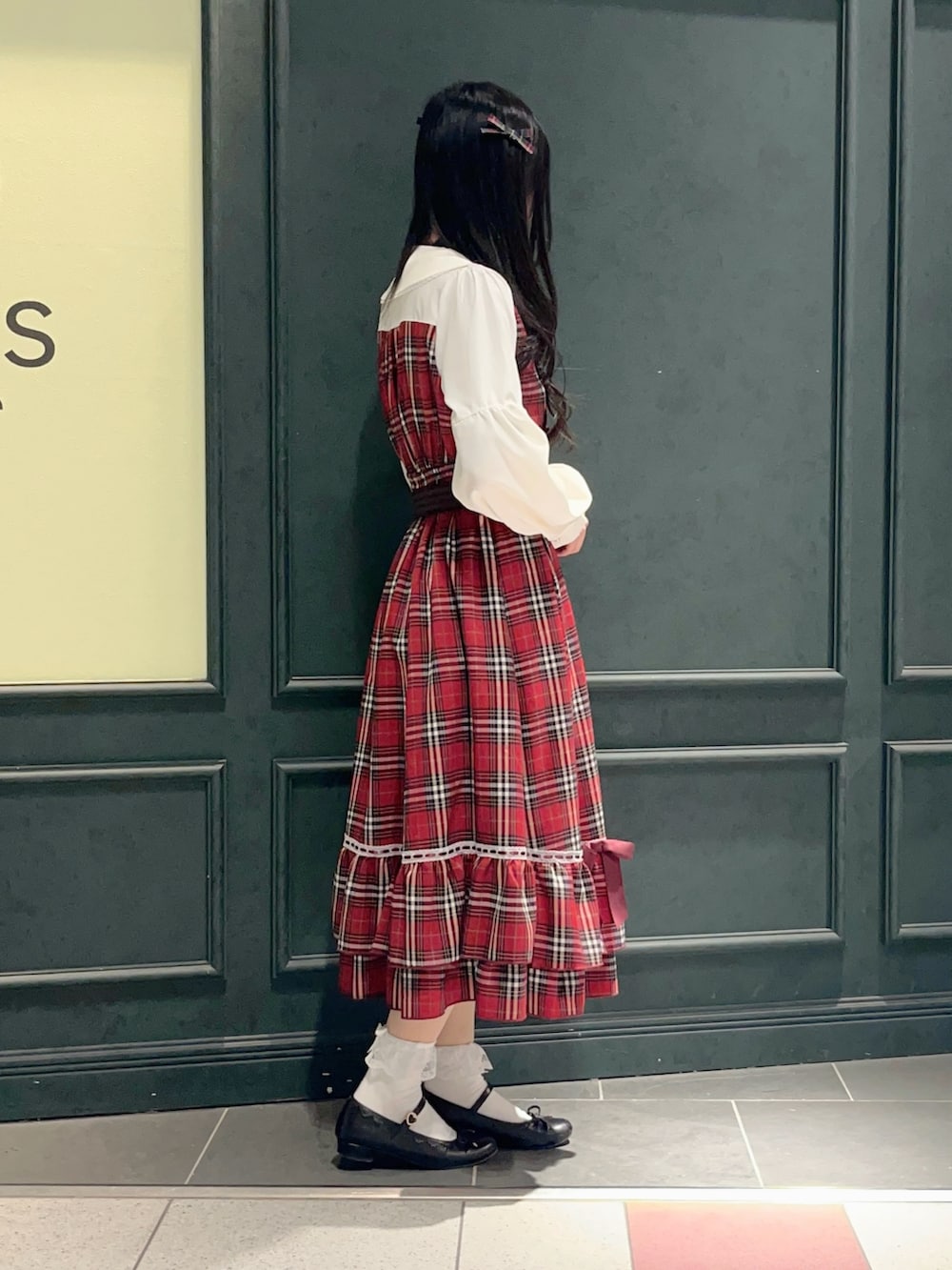 「axes femme POETIQUE、axes femme、ワンピース、赤チェック、クリスマスに着たい服、今日のコーデ、おでかけコーデ」｜「axes femme POETIQUEのチェックフリルレディワンピース（ワンピース、レッド系）」を使った、ぁゅゅさん（レディース・154cm）の冬コーディネートの2枚目の写真