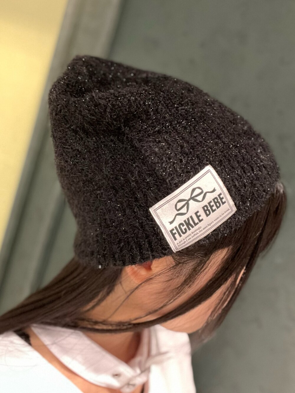 「axes femme、Fickle Bebe、低身長、モノトーン、サブカル、白黒、お出かけコーデ、モノトーンコーデ、低身長コーデ」｜「axes femme POETIQUEのチョーカー風ビックプル（Tシャツ/カットソー、ホワイト系）」を使った、ぁゅゅさん（レディース・154cm）の秋コーディネートの6枚目の写真