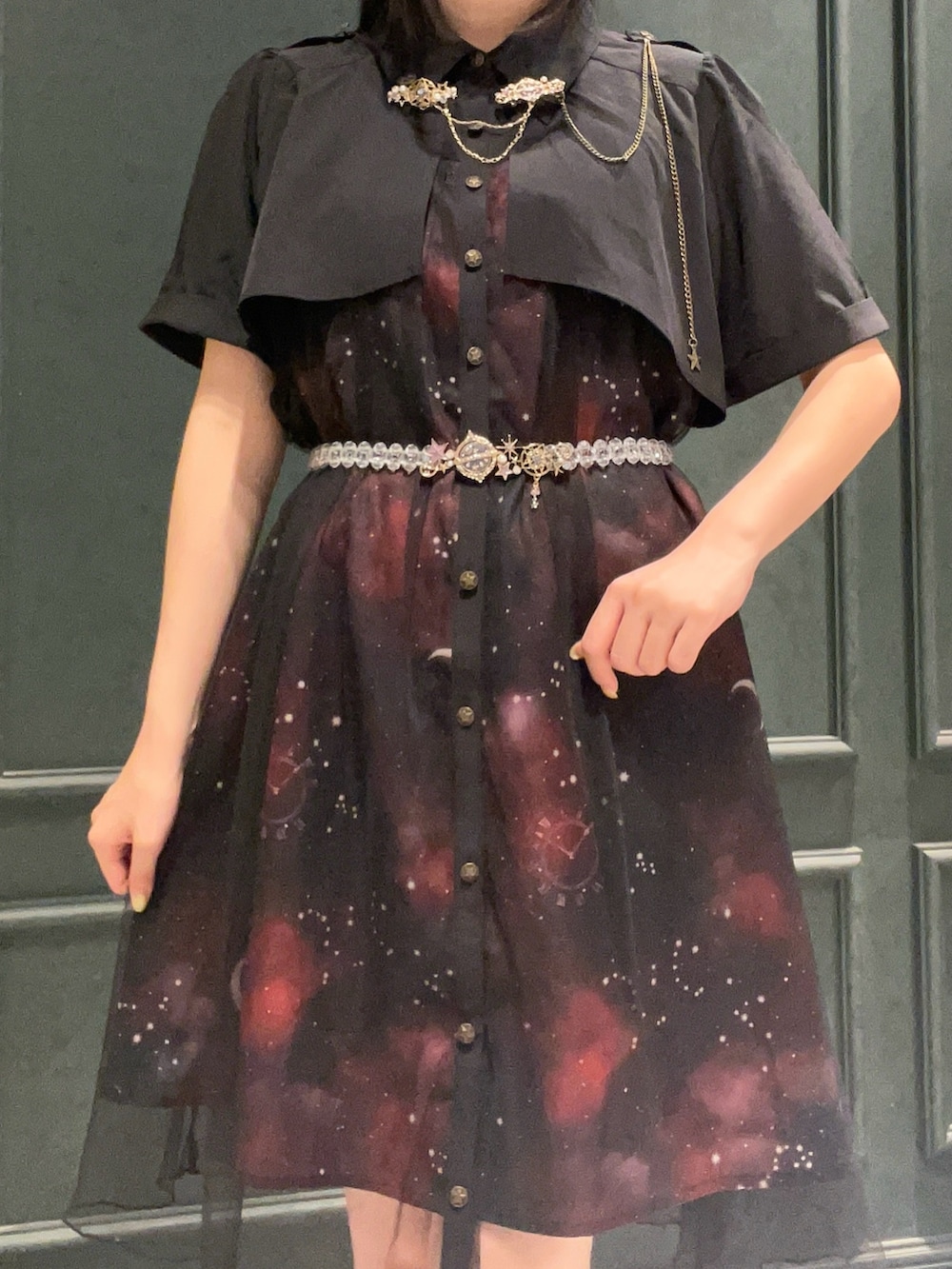 「axes femmeのステラプリントミニワンピース（ワンピース、ブラック系）」を使った、ぁゅゅさん（レディース・154cm）の夏コーディネートの5枚目の写真