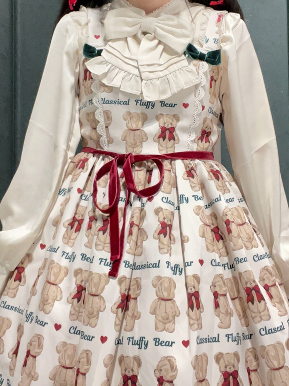 「axes femme、axes femme kawaii、くま柄、秋コーデ、ロリータ、クリスマスコーデ、クリスマスカラー」｜「axes femme kawaiiのフラッフィベアニットカーデ（カーディガン/ボレロ、ブラック系）」を使った、ぁゅゅさん（レディース・154cm）の秋コーディネートの7枚目の写真
