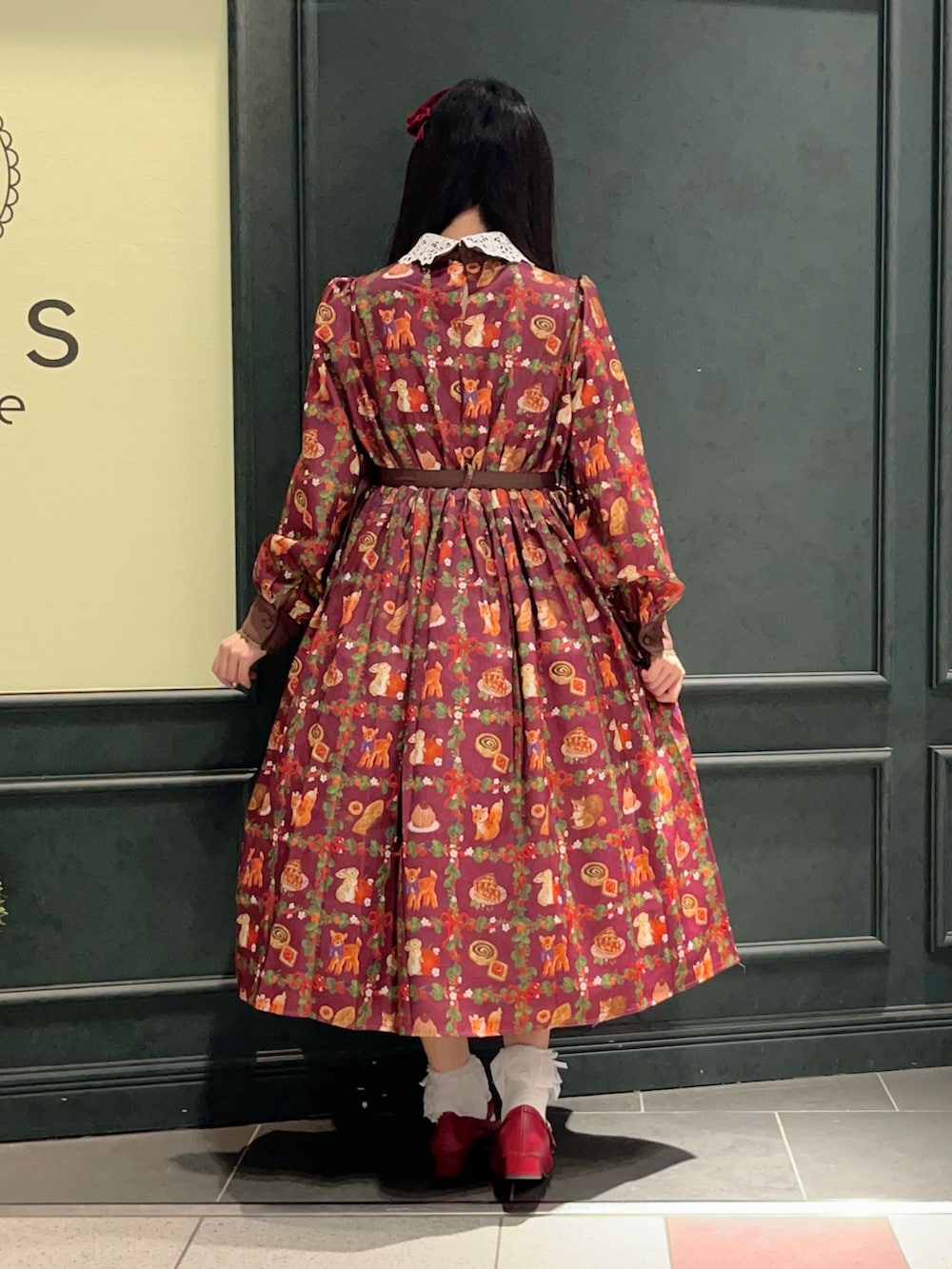「axes femme、低身長、ロリータ、秋コーデ」｜「axes femme kawaiiの森のケーキ屋さん柄ワンピース（ワンピース、レッド系）」を使った、ぁゅゅさん（レディース・154cm）の秋コーディネートの3枚目の写真