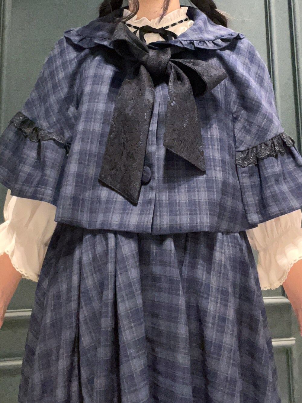 「axes femme POETIQUE、チェック、チェック柄、秋、秋コーデ、秋のコーデ、秋服、探偵、ケープ、レディースファッション、着回しコーデ、おでかけコーデ、おでかけ、ロングスカート、ブルー」|「axes femme POETIQUEのサス付ハイウエストロングスカート(スカート、ブルー系)」を使った、ぁゅゅさん(レディース・154cm)の夏コーディネートの5枚目の写真