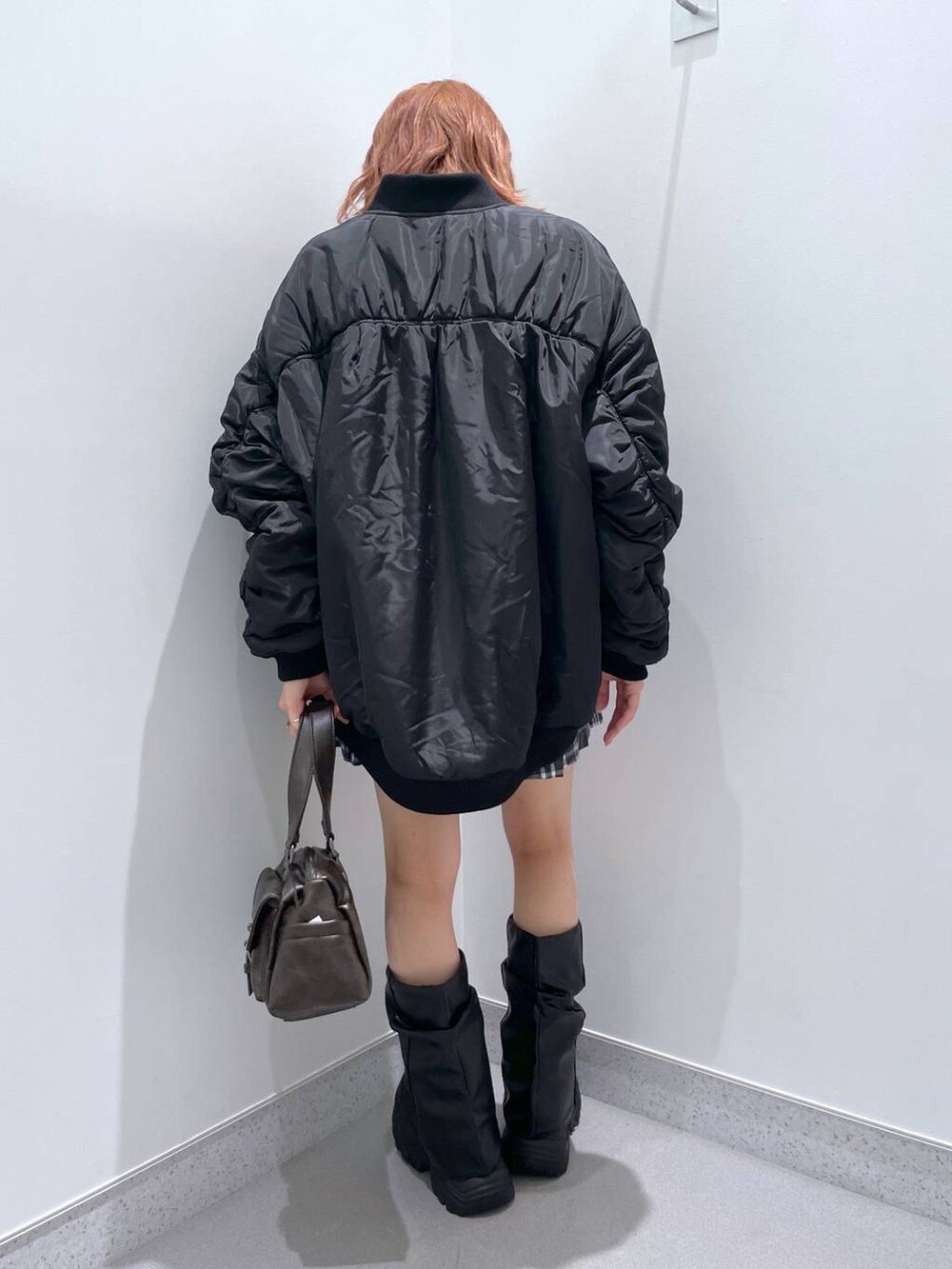 「ラフ、カジュアル」｜「FOREVER 21の【2024FW】袖シャーリングＭＡ１（MA-1、ブラック系）」を使った、rikopin1209さん（レディース・153cm）の秋コーディネートの3枚目の写真