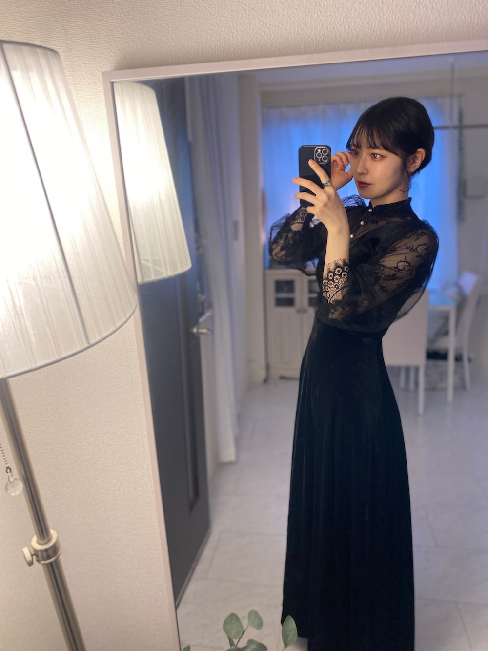 「黒コーデ、ドレス、結婚式、結婚式二次会スタイル、ロングワンピース、黒ドレス、黒ワンピース、夏ワンピース、シンプルスタイル、シースルー、オトナカワイイ、ブラック、ワンピーススタイル、黒髪、大人かわいい」｜「marmelo sunnydayのアイテム（ワンピース/ドレス、ブラック系）」を使った、tamaさん（レディース・162cm）の夏コーディネートの4枚目の写真