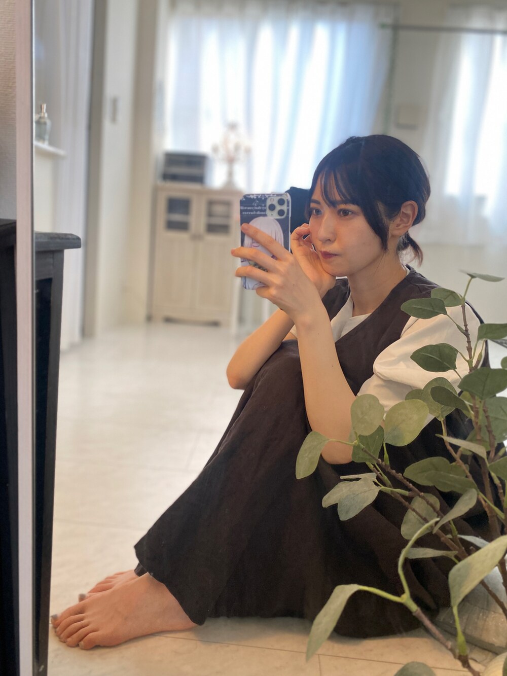 「秋色コーデ、休日コーデ、楽チンコーデ、シンプルコーデ、プチプラ、ワンピース、ブラウン、無印良品、大人女子、オトナガーリー、ナチュラル、着回しコーデ、オトナ女子、秋、秋のコーデ」｜「無印良品のアイテム（ワンピース、ブラウン系）」を使った、tamaさん（レディース・162cm）の秋コーディネートの4枚目の写真