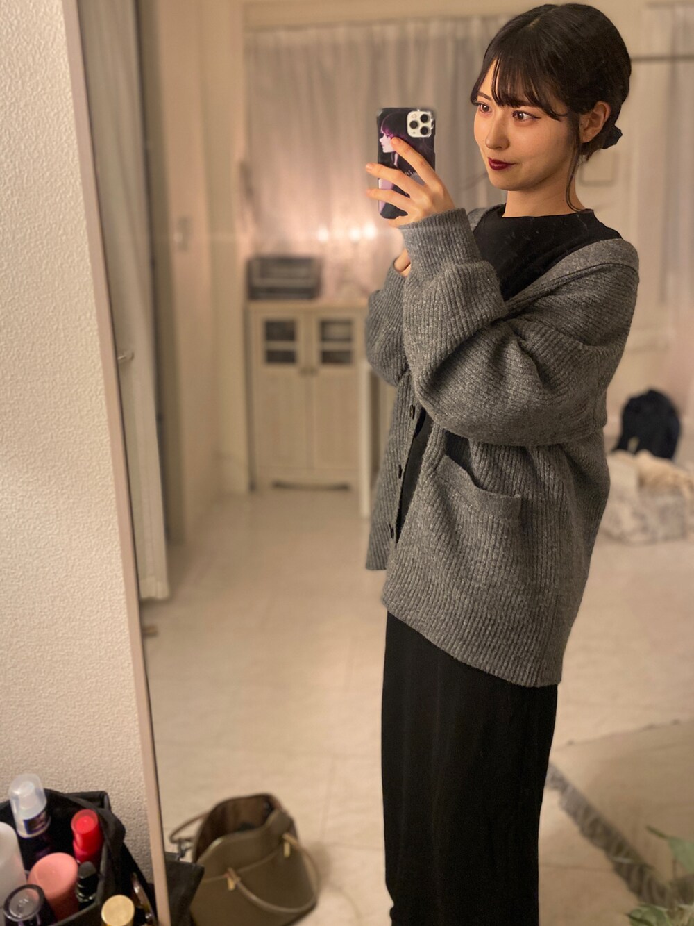 「ファッションを楽しもう、黒のワンピース、黒、ワンピース、ワンピーススタイル、お出かけコーデ、オトナ女子、シンプルコーデ、シンプル、オールブラック、大人女子、きれいめコーディネート、ブラック、カーティガン、GU」｜「DARKANGEL Dark Angelのアイテム（ワンピース/ドレス、ブラック系）」を使った、tamaさん（レディース・162cm）の秋コーディネートの5枚目の写真