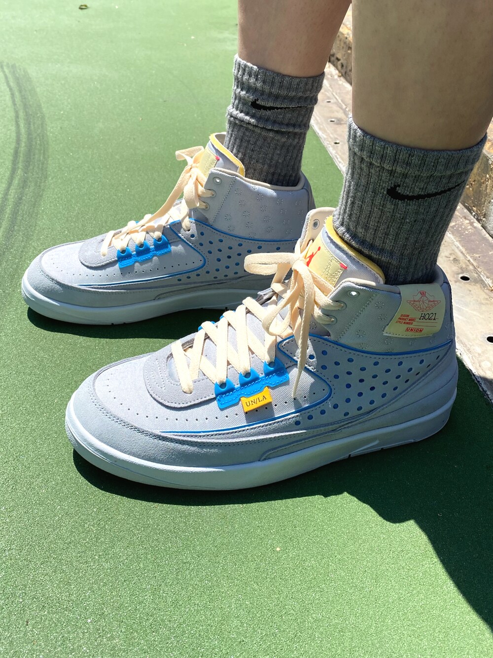 「ごきげんウィーク、春コーデ、オトナカジュアル、スウェット、スウェットパンツ、グレー、グレーコーデ、NIKE、キャップ、union、air jordan 2、someit」｜「NIKEのアイテム（スニーカー、グレー系）」を使った、TTY®︎さん（メンズ・174cm）の春コーディネートの2枚目の写真