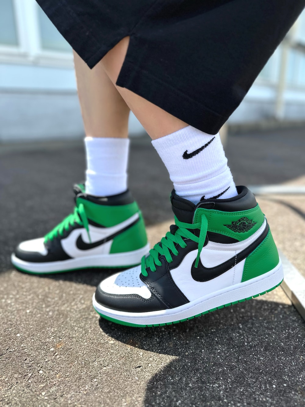 NIKE - りえ様　おまとめ ☆Nike☆大人気☆AIR JORDAN 1 MID SE☆追跡可 (Nike/スニーカー